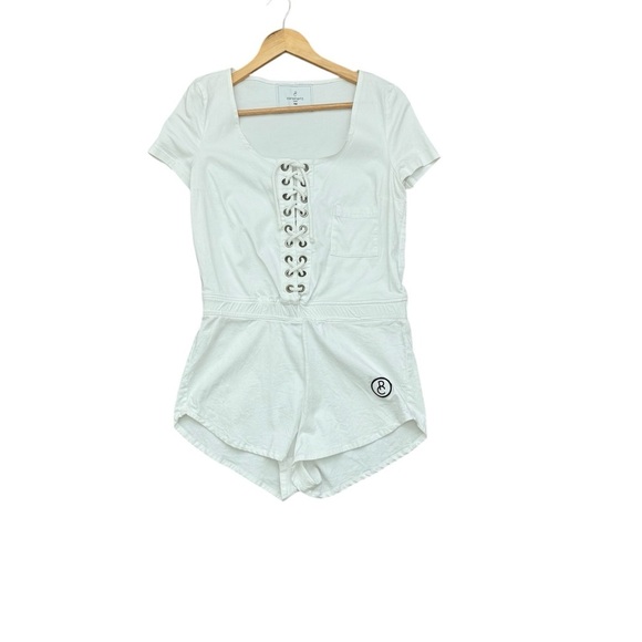 Carolina Ritz Pants - Carolin Ritz Paris White Lace-Up Romper Size 4